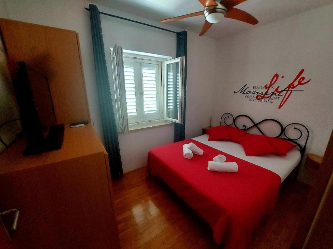 Sweet Apartment Marijana ซูเปตาร์ ภายนอก รูปภาพ