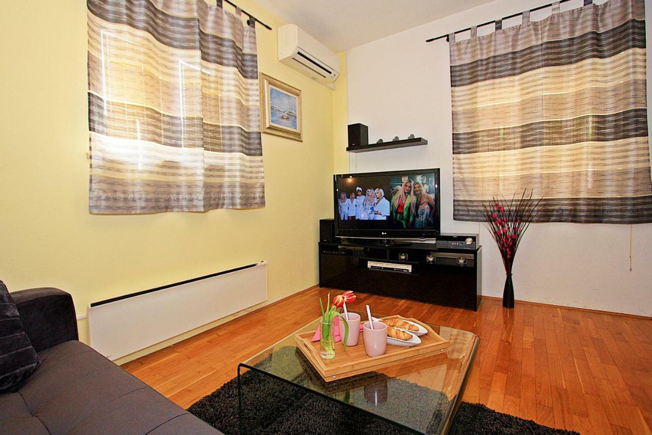 Sweet Apartment Marijana ซูเปตาร์ ภายนอก รูปภาพ